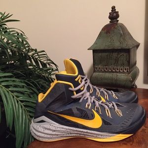 kyrie hyperdunk 2014